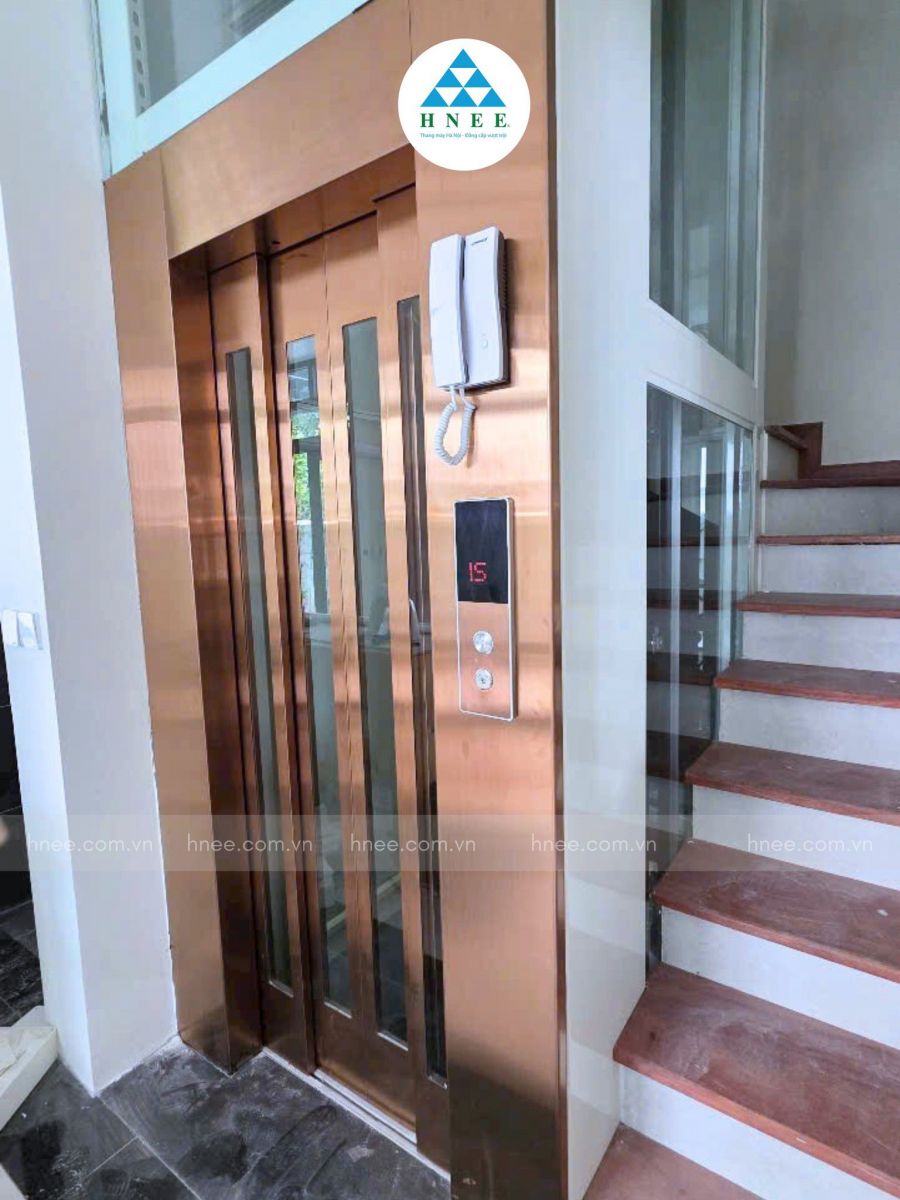 BÀN GIAO THANG MÁY TẠI NGỌC TRAI