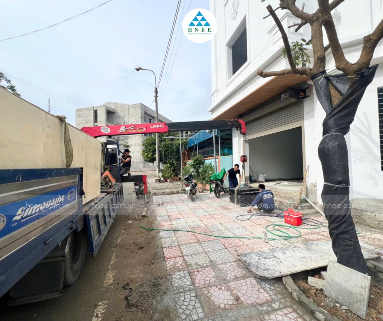 HÀNG VỀ CÔNG TRÌNH THẦY NHỊ