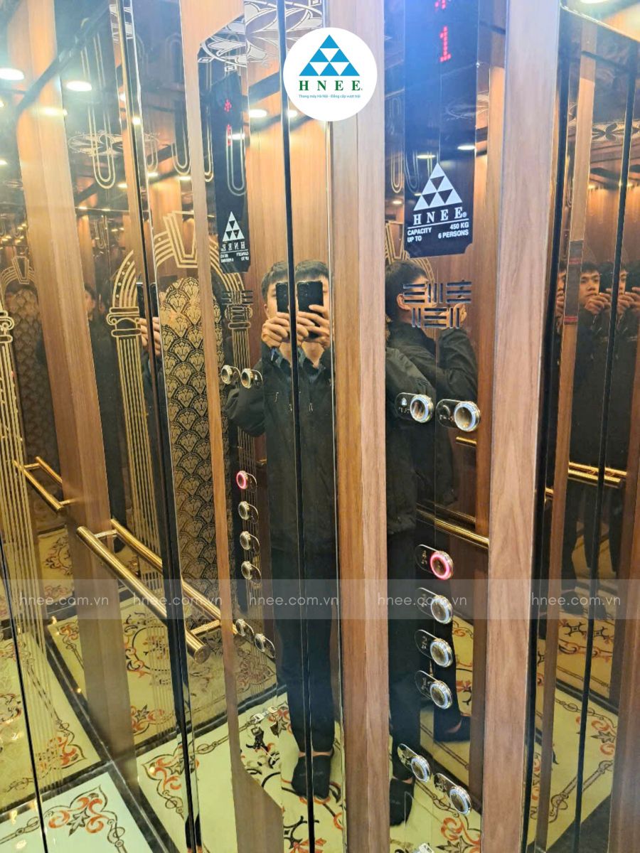 BÀN GIAO THANG MÁY CHO GIA ĐÌNH ANH CHIẾN