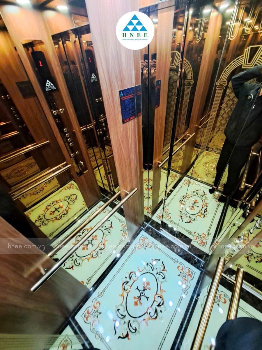 BÀN GIAO THANG MÁY CHO GIA ĐÌNH ANH CHIẾN