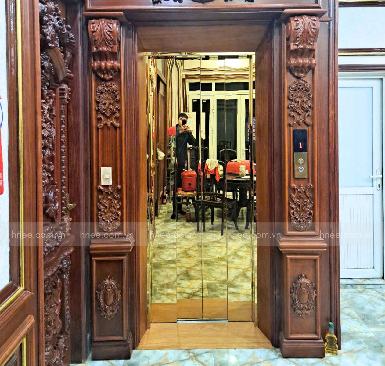 BÀN GIAO THANG MÁY CHO GIA ĐÌNH ANH CHIẾN