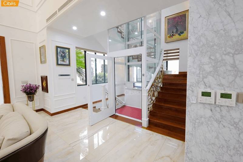 bố trí thang máy cho nhà ống
