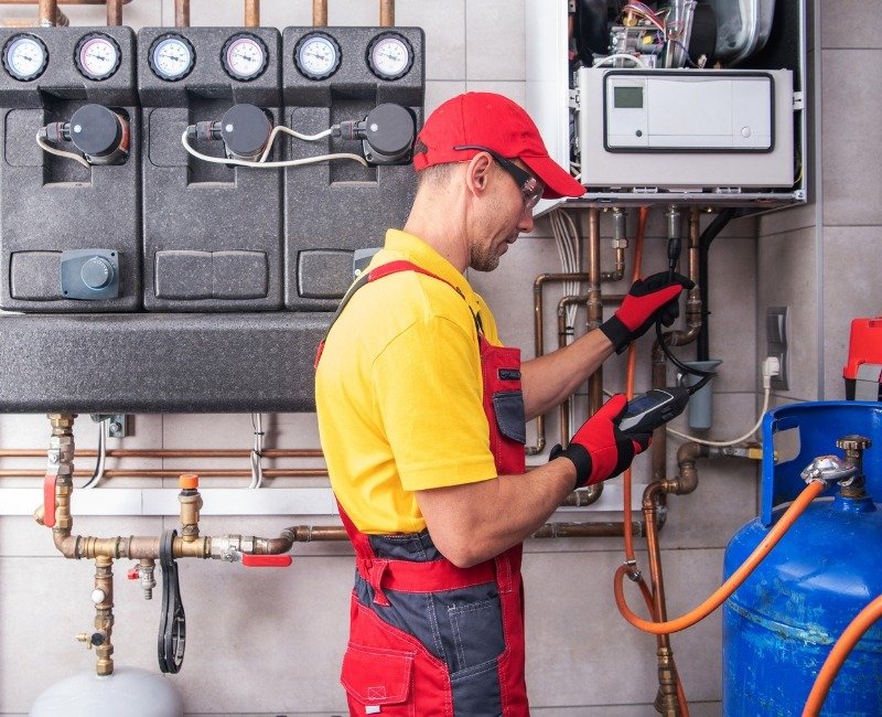 giá bảo trì thang máy một năm