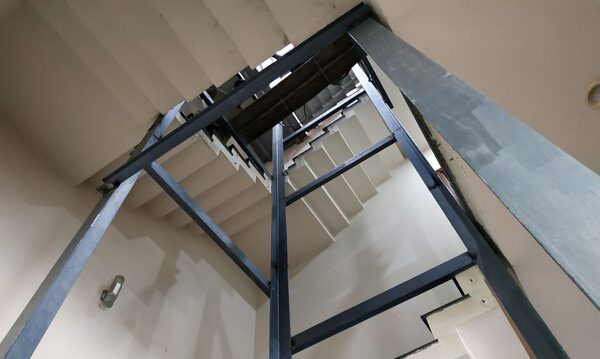 Những điều bạn cần biết về khung thang máy trên thị trường 