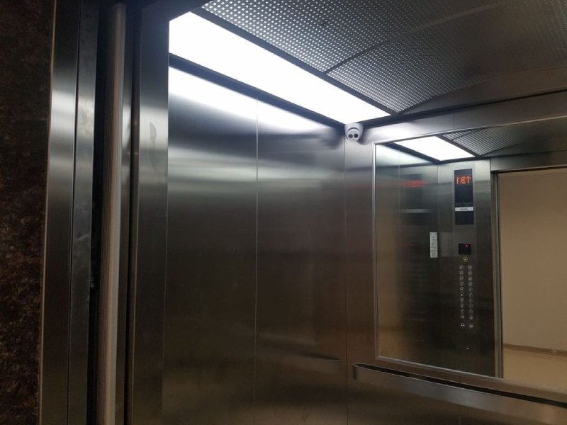lắp Camera trong thang máy