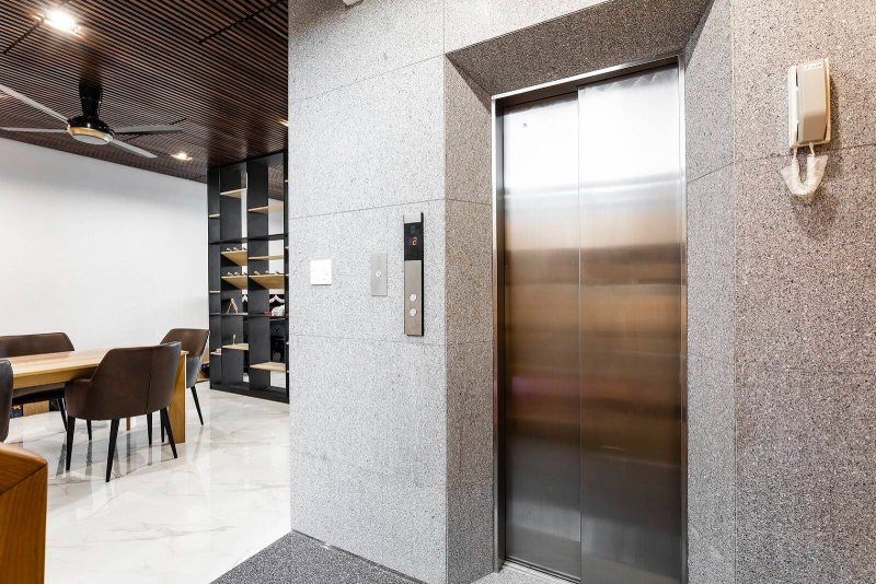 nên lắp thang máy loại nào