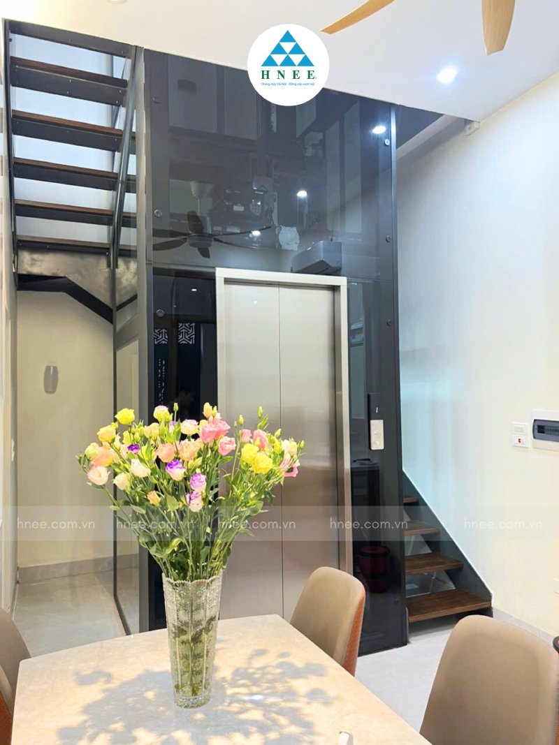 Thang máy gia đình tốn bao nhiêu điện một tháng