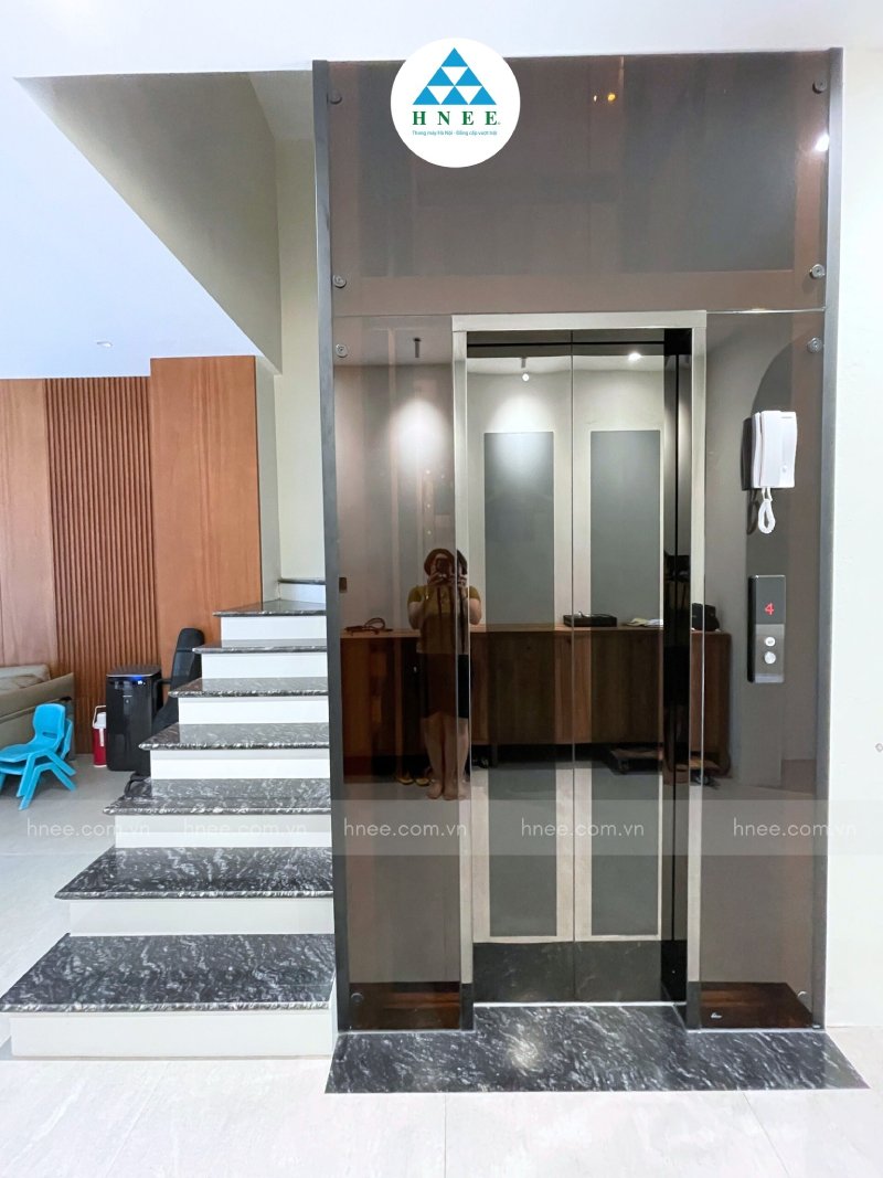 Thang máy kính gia đình loại nhỏ