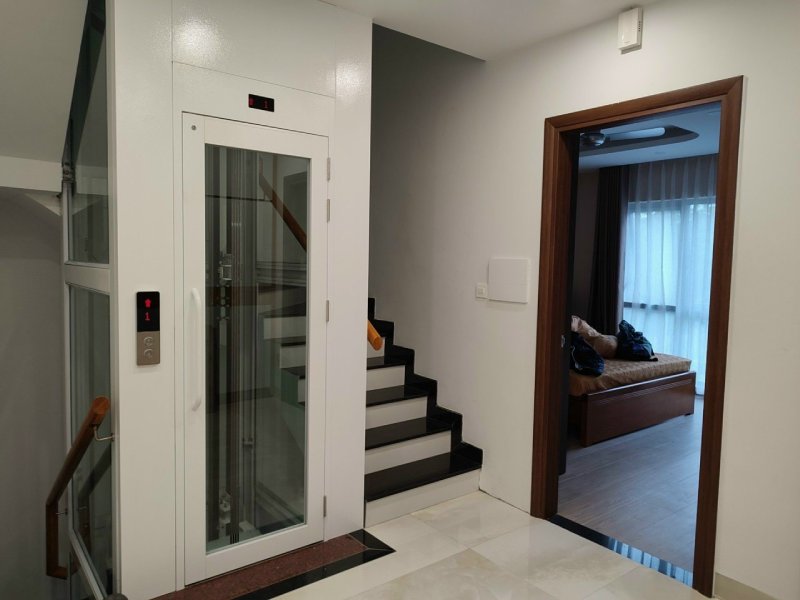 thang máy mini có đủ an toàn cho gia đình không