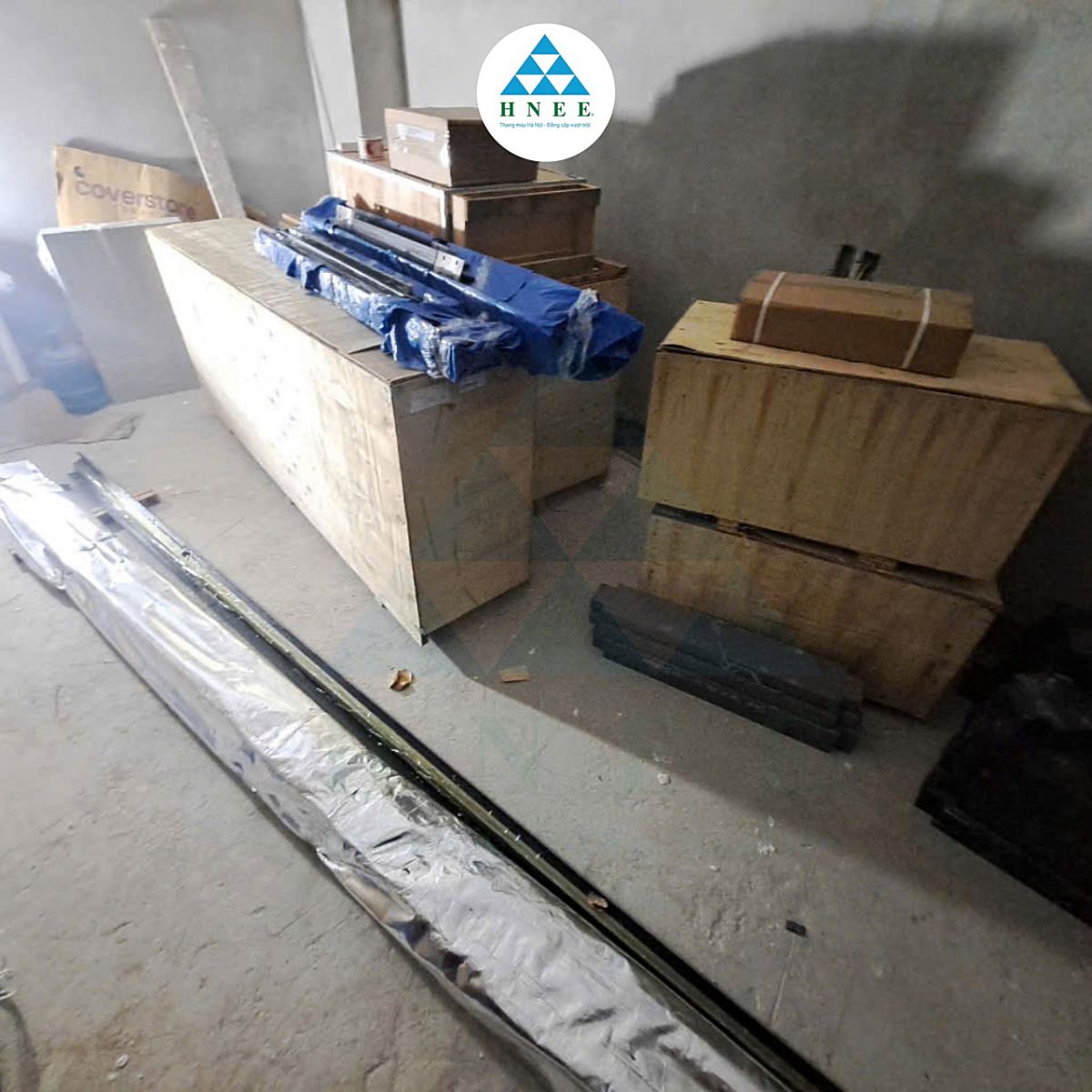 tiêu chuẩn thang máy tải hàng công nghiệp