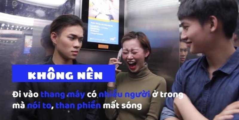 văn hóa khi đi thang máy