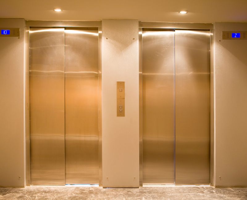 #3 kích thước thang máy khách sạn mini thường sử dụng