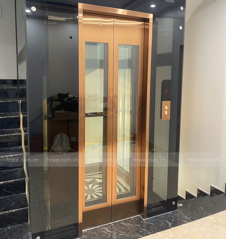 BÀN GIAO THANG MÁY GIA ĐÌNH CHỊ VÂN ANH - BẮC NINH