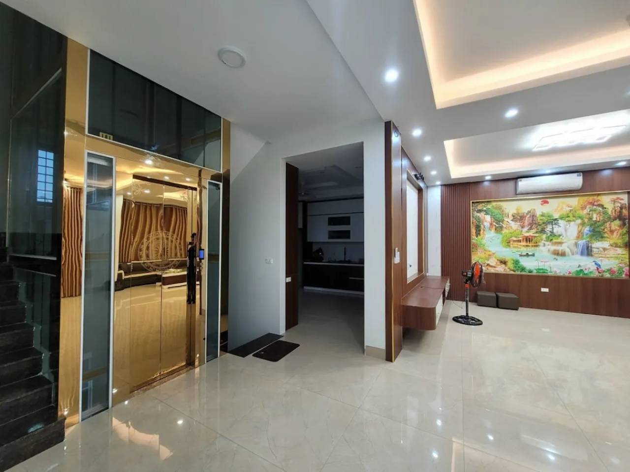 Chiều cao phòng máy thang máy cần bao nhiêu? Tiêu chuẩn và lưu ý khi thiết kế