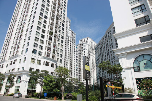 R4 - Royal City